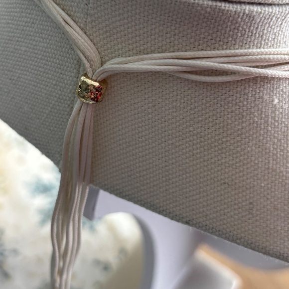 NWT Chicos Adjustable Seashell Necklace - Picture 10 of 10